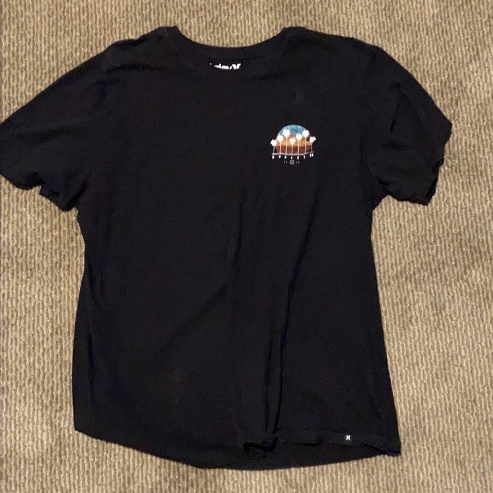 Men’s Hurley shirt